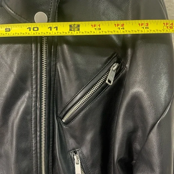 Avec Les Filles Oversized Faux Leather Cropped Biker Jacket - Black - M - Picture 9 of 11